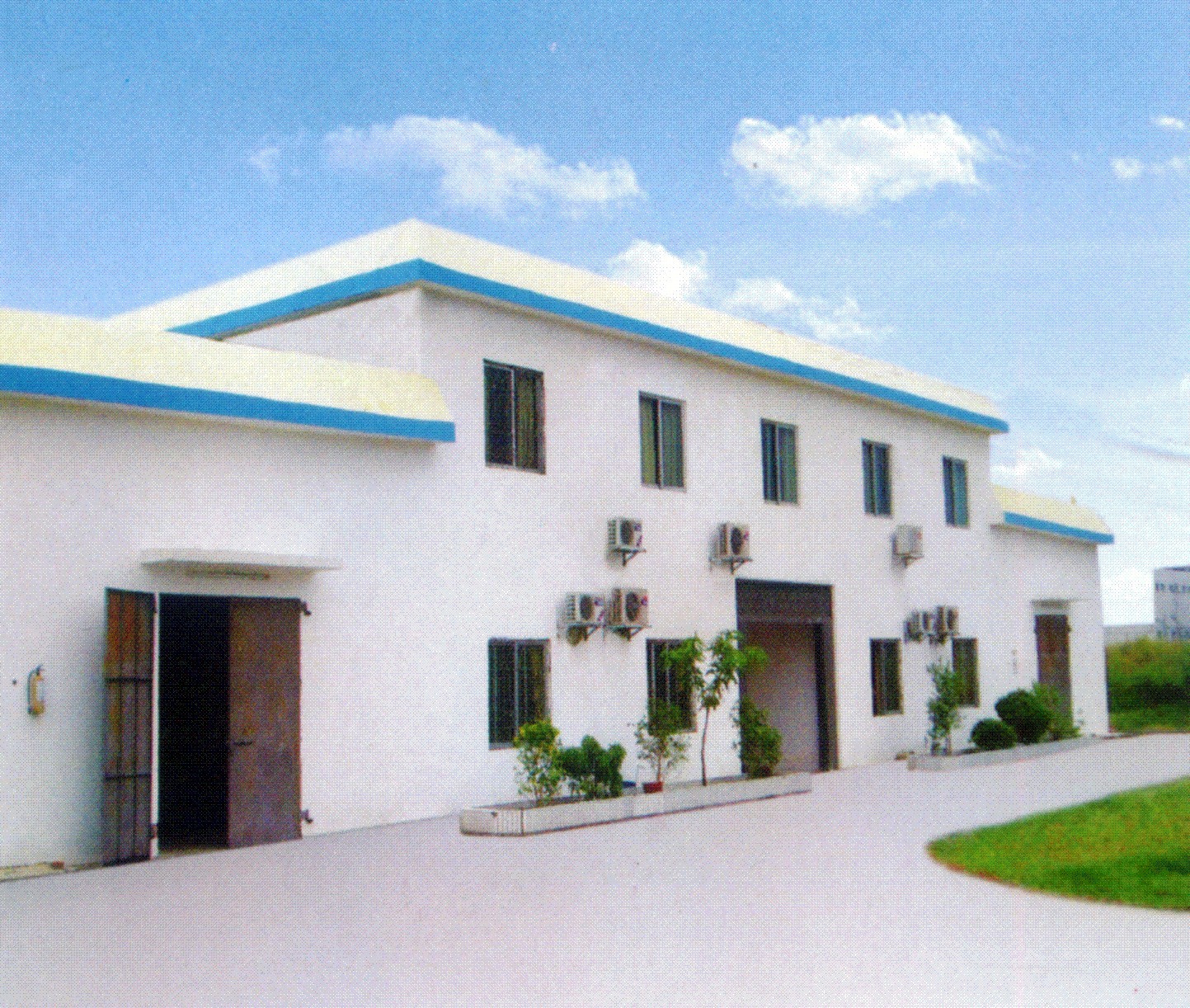 廠房.jpg 廠房.jpg